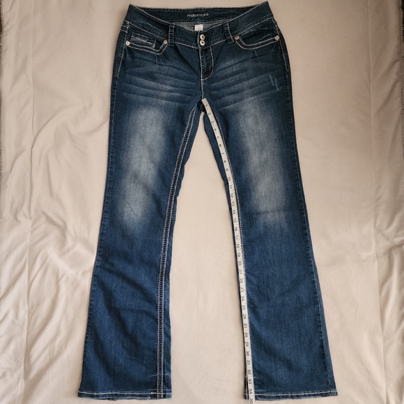 Maurices 13/14 X-Long Bootcut Jeans - Picture 3 of 7